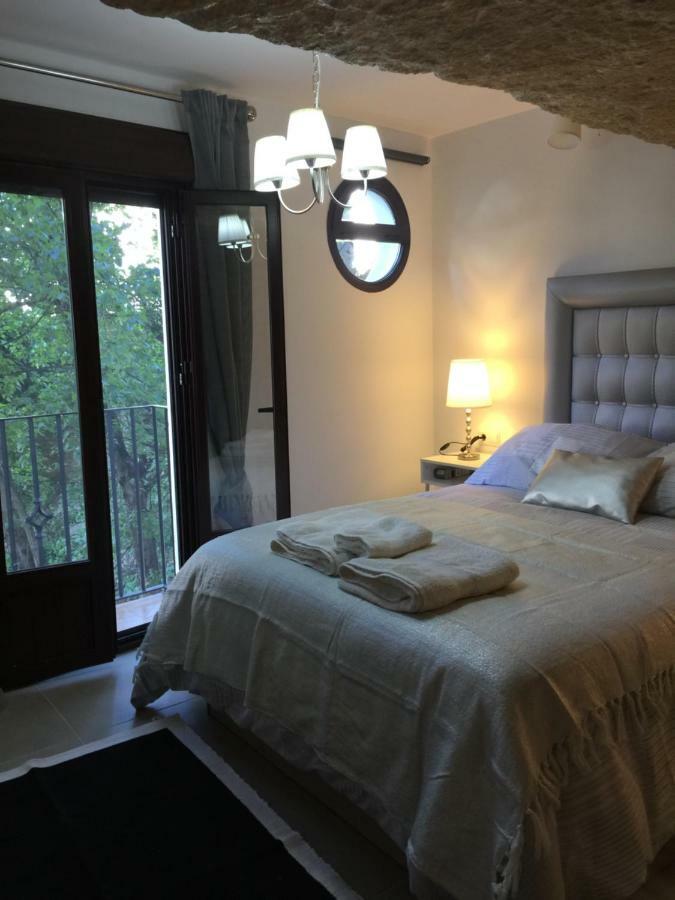 Casa Cueva Un Rincon En La Roca Villa Setenil De Las Bodegas Eksteriør bilde